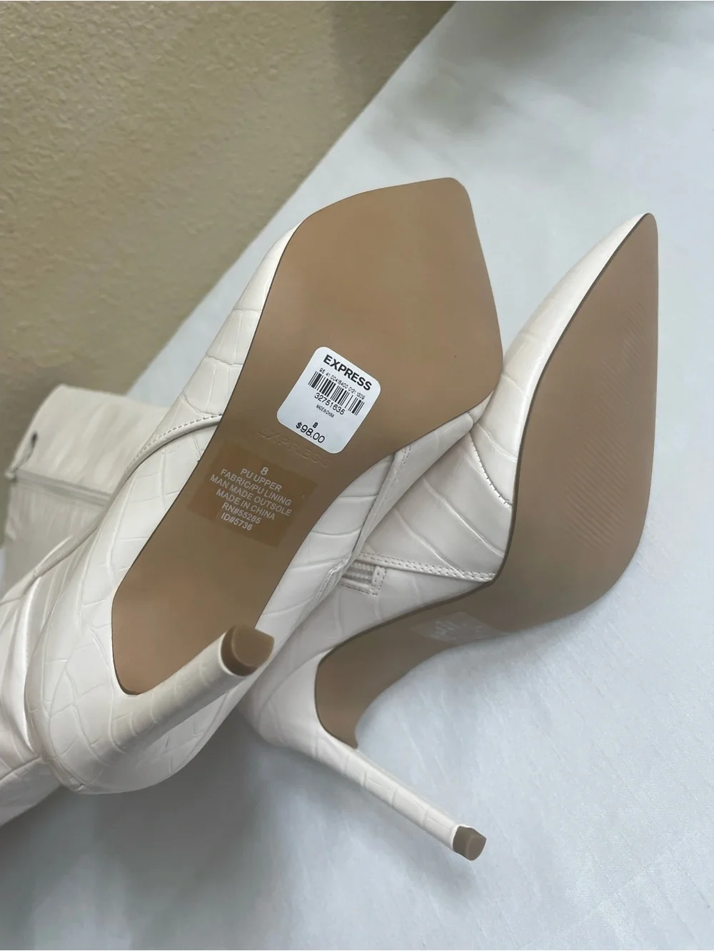 Express Women’s Of-White /cream Over-the-Knee Heeled Boots Size 8